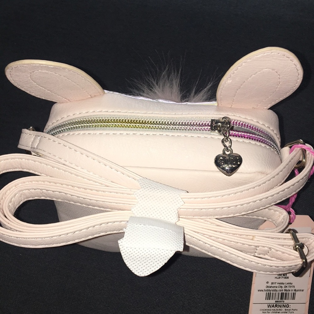 Faux Fur Rabbit 🐰 Purse 👛 - Picture 4 of 6